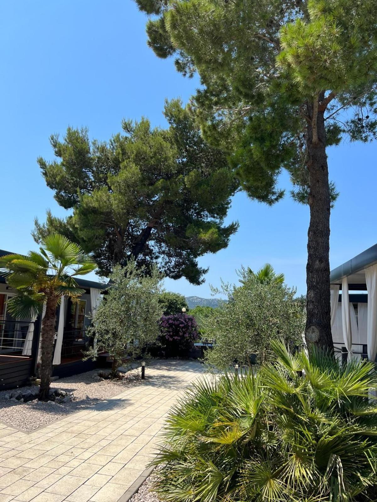 Dalmaris Camp - Prestige Mobile Homes Биоград на Мору Екстериор снимка