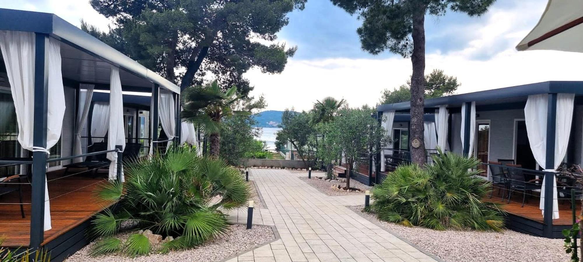 Dalmaris Camp - Prestige Mobile Homes Биоград на Мору Екстериор снимка