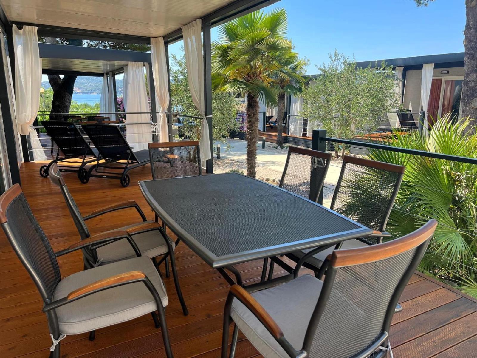 Dalmaris Camp - Prestige Mobile Homes Биоград на Мору Екстериор снимка
