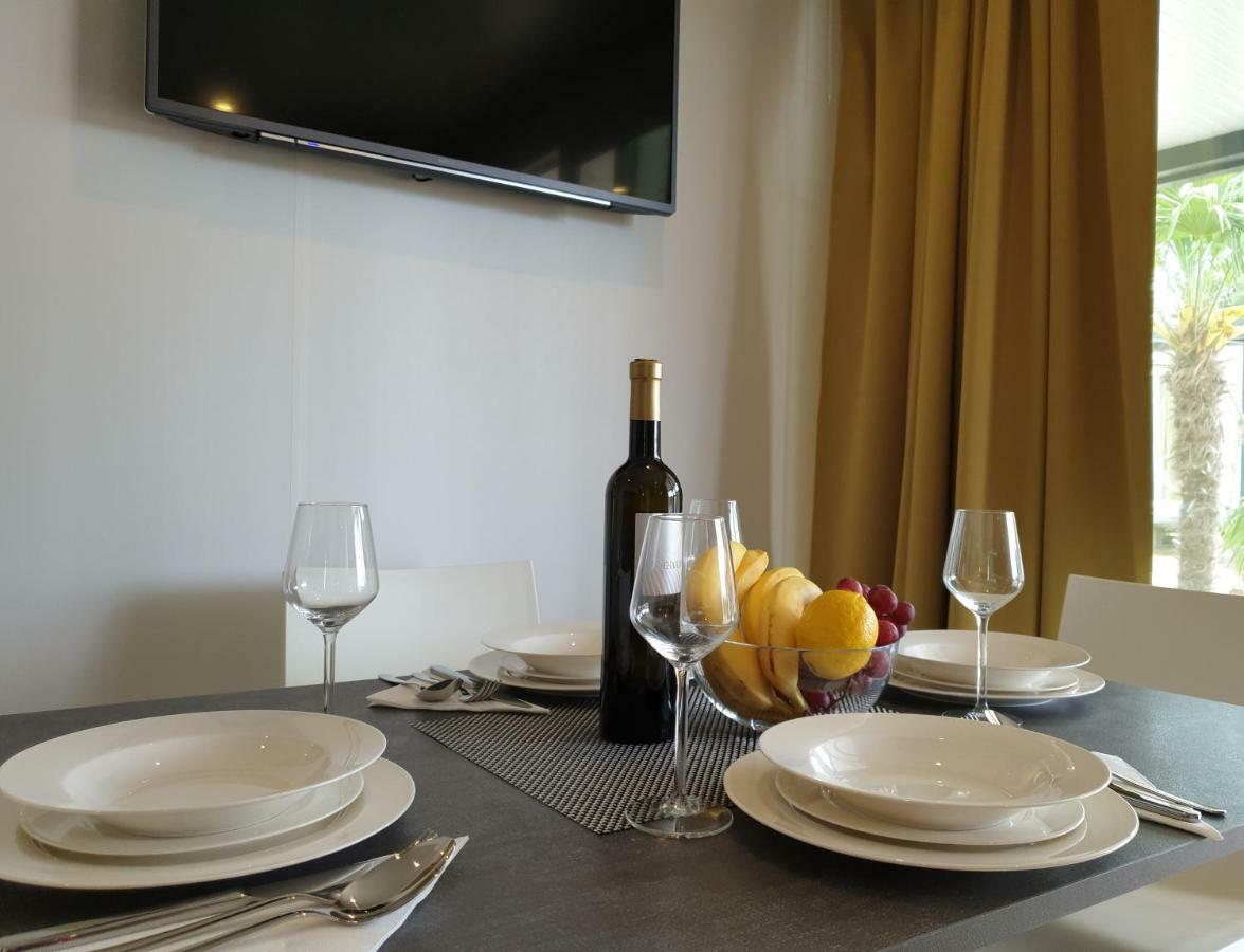 Dalmaris Camp - Prestige Mobile Homes Биоград на Мору Екстериор снимка